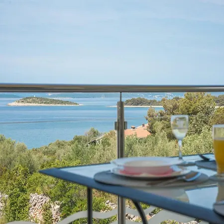 Appartement Lilly - Two Bedroom With Sea View And Terrace *