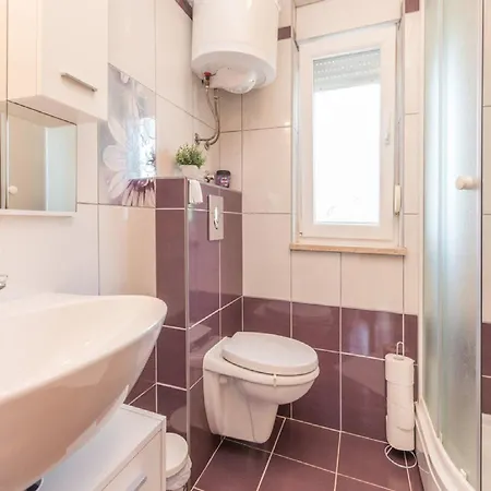 Lilly - Two Bedroom With Sea View And Terrace