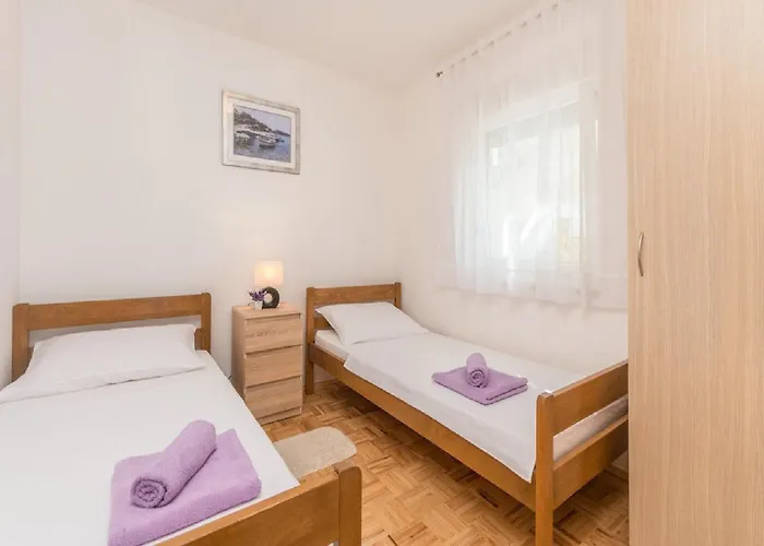 Apartment Lilly - Two Bedroom With Sea View And Terrace Pašman