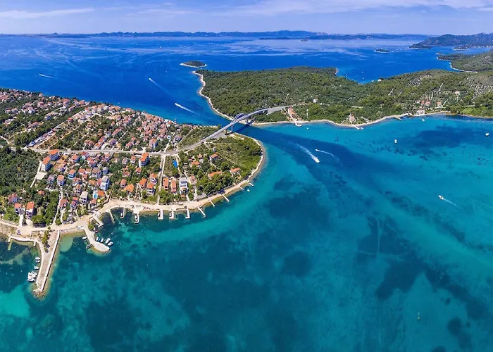 Apartment Lilly - Two Bedroom With Sea View And Terrace Pašman